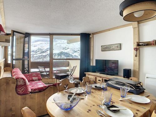 Appartement rénové 6 pers - Skis aux pieds - Balcon - WiFi - FR-1-344-751