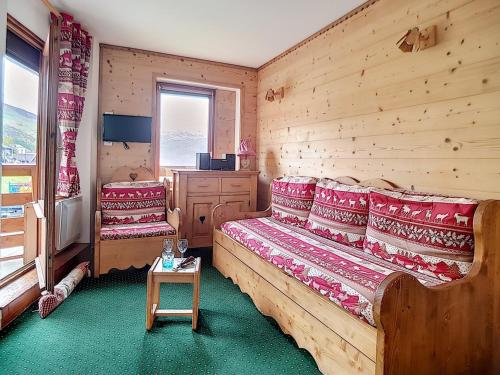 Appartement agréable proche des pistes avec balcon - FR-1-344-810