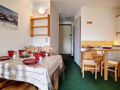 Appartement agréable proche des pistes avec balcon - FR-1-344-810
