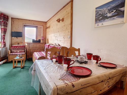 Appartement agréable proche des pistes avec balcon - FR-1-344-810