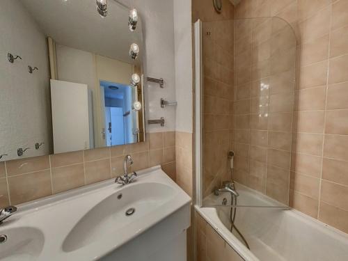 Appartement ski aux pieds, 2 pièces, 6 pers, balcon Sud/Ouest - FR-1-344-939