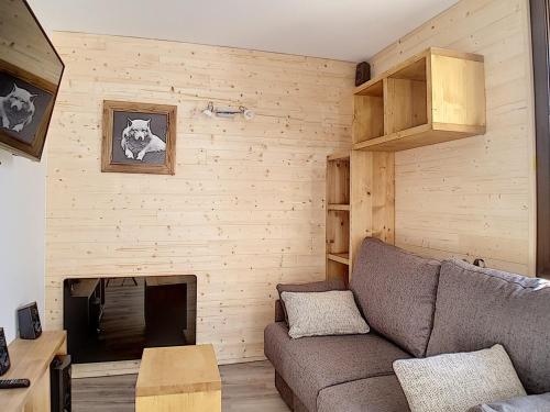 Appartement rénové avec coin montagne, accès pistes, balcon, WIFI - FR-1-344-976