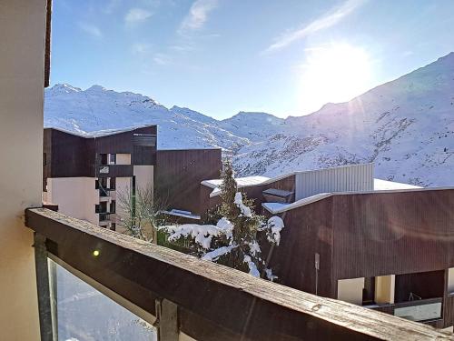 Appartement rénové avec coin montagne, accès pistes, balcon, WIFI - FR-1-344-976