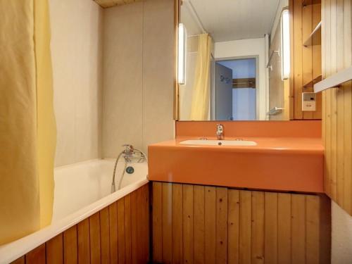 Studio confortable au pied des pistes avec balcon - FR-1-344-1018