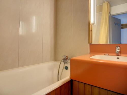 Studio confortable au pied des pistes avec balcon - FR-1-344-1018