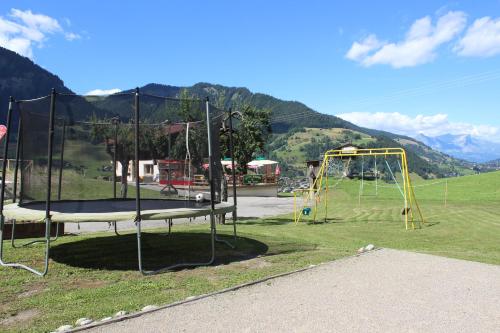 Gallery image of Hôtel Les Bernards in Praz-sur-Arly