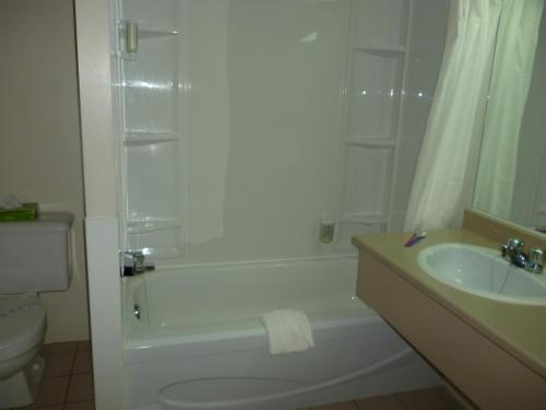Phòng tắm tại Motel de l'Anse a l'Eau