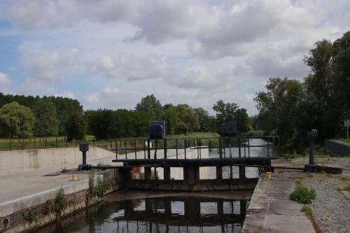 a bridge over a body of water at Holiday Apartment Al 't Sanna in Geraardsbergen