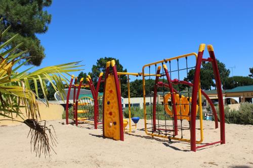 Детска площадка в Le Domaine des Pins