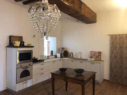 Kjøkken eller kjøkkenkrok på L'Antico casale dell'800