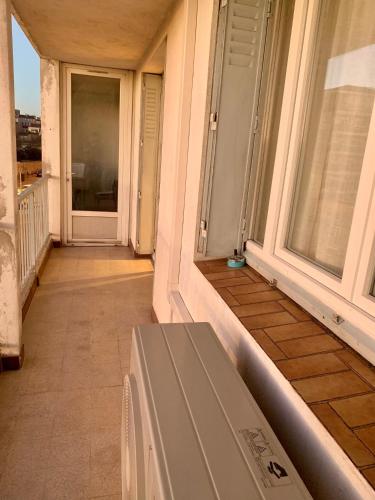 Superbe T3 séjour Marseille Clim 2 balcons Timone