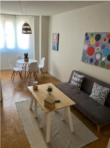 Precioso apartamento soleado, recién amueblado en Gijón