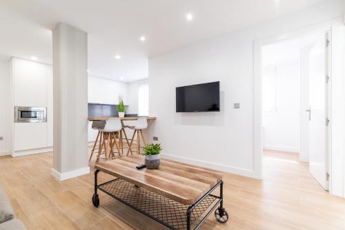 Trendy and Bright Apartment
