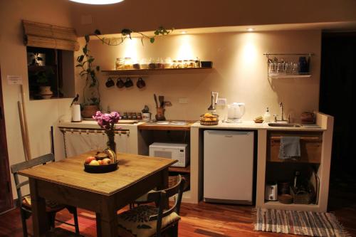 Kitchen o kitchenette sa Apartamento en el vivero