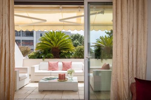 Royal palms luxury apartment