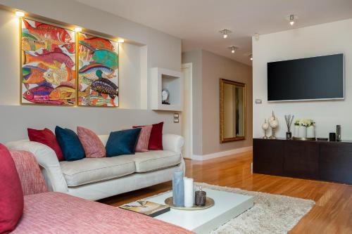 Royal palms luxury apartment