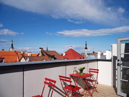 En balkong eller terrasse på LJ5 - Old Town Rooms with Exclusive shared Roof Terrace