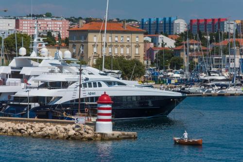 Pleasure Sea View Apartment Zadar