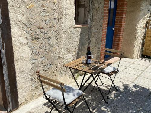 Fotografie z fotogalerie ubytování Gîte charmant en Berry avec terrasse, jardin, parking et chauffage inclus - FR-1-591-364 v destinaci Lignac