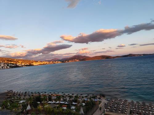 Aria Seaview Apartments