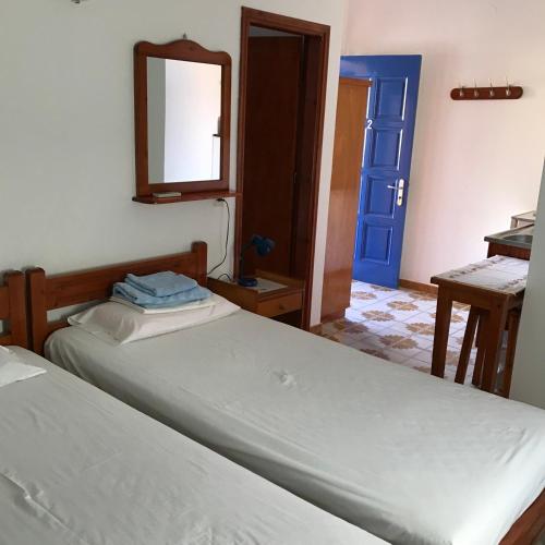 Katil atau katil-katil dalam bilik di Sevasti Studios Eborios Kalymnos