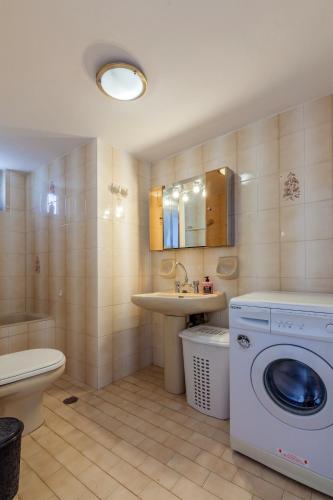 Lovely Apartment Close To The City Center