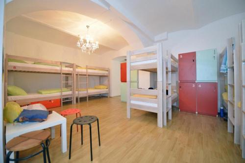 Krevet ili kreveti na kat u jedinici u objektu Hostel Temza