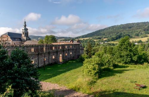Φωτογραφία από το άλμπουμ του Zamek Sarny - Schloss Scharfeneck σε Kłodzko