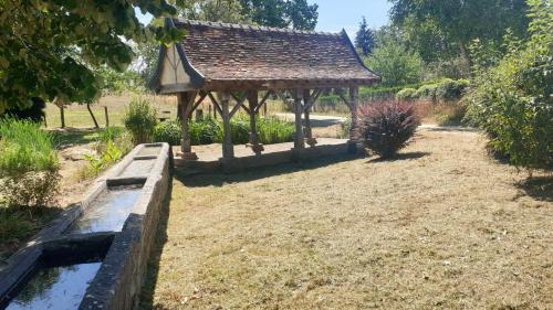 Zahrada ubytování Logement entier indépendant- 2 à 4 pers - Parking clos - Terrasse
