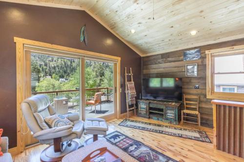 421 2nd Street – Photos 2