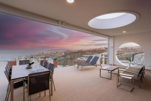 Ensuite Penthouse Panoramic Sea View with Jacuzzi