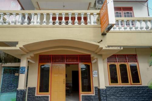 Balkoni atau teres di KoolKost near Fakultas Teknik UGM Male Only - Minimum Stay 6 Nights