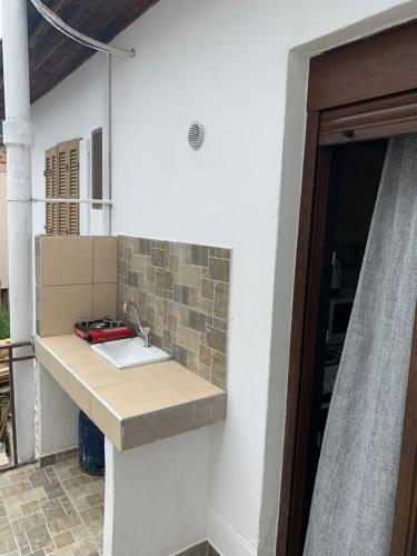 Kuchyňa alebo kuchynka v ubytovaní BACI HOUSE