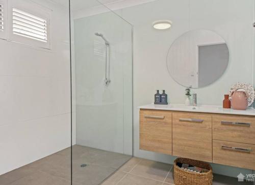 Koupelna v ubytování RELAX @48 CLOSE TO BEACH sleeps 7