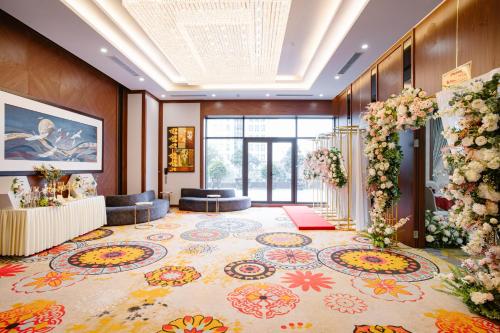 Χώρος καθιστικού στο Grand Phoenix Hotel Bac Ninh