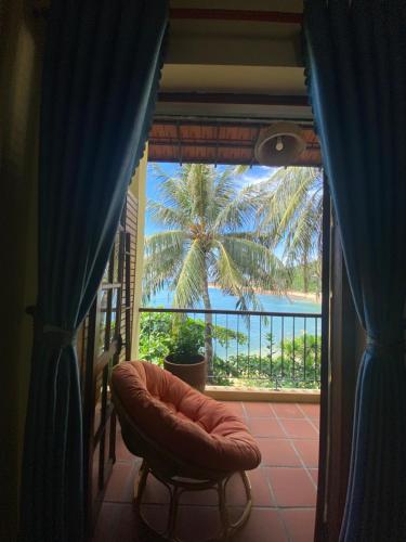 Haven Boutique Hotel Quy Nhonにあるバルコニーまたはテラス