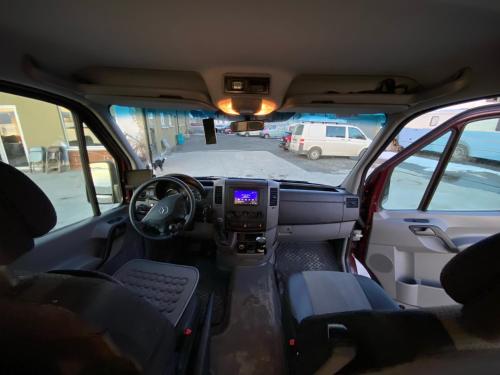 una vista del interior de un coche con el salpicadero en Campervan in the Lofoten Islands, en Leknes