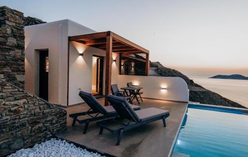 Gallery image of Ble Kythnos Suites in Episkopí