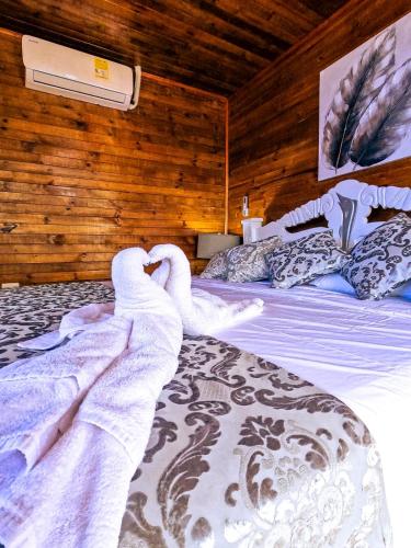 Ένα ή περισσότερα κρεβάτια σε δωμάτιο στο Hotel Isla Lizamar