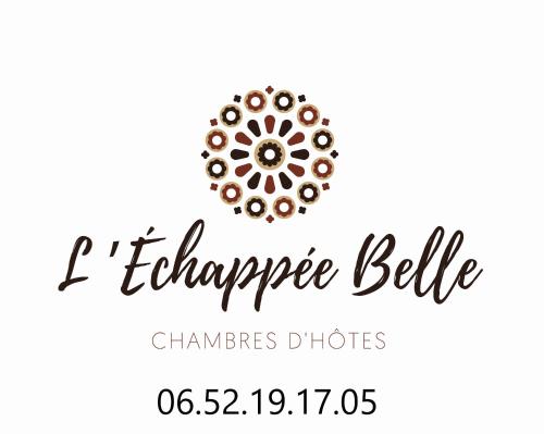 a calligraphy logo for a flapper bella store at L'Echappée Belle in Chartres