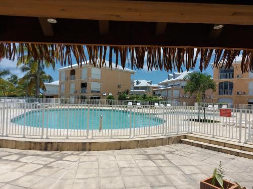 Piscine de l'établissement Paradise01 ou située à proximité