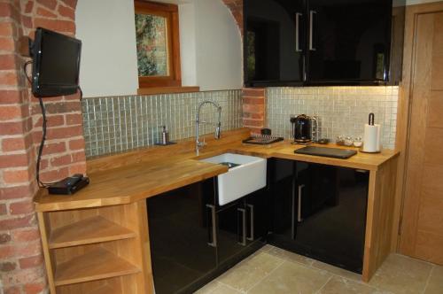 Gallery image of The Hyde Dovecote Kinver pet friendly holiday let in Stourbridge