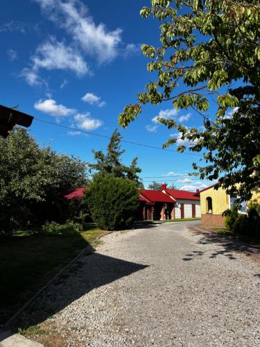 Budova, v ktorej sa farma nachádza