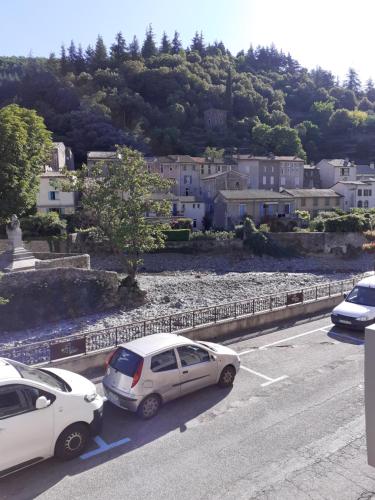 charmant studio équipé au cœur du village