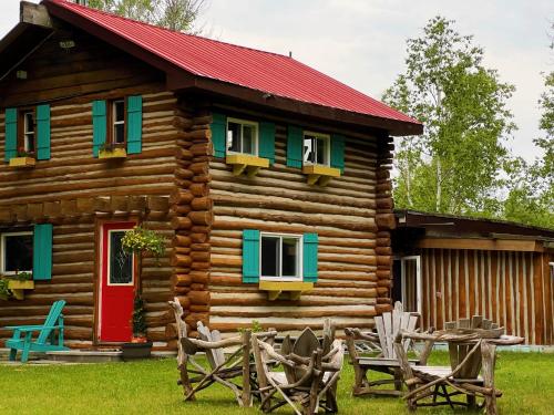 Lil Ranch - Natures Lovers Retreat TEXMEX Log home - hot tub