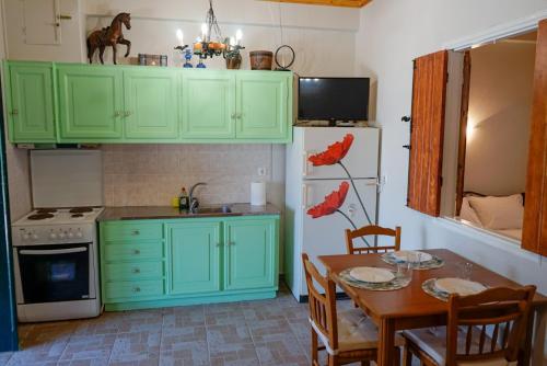 Dapur atau dapur kecil di Kantounia Stonehouse