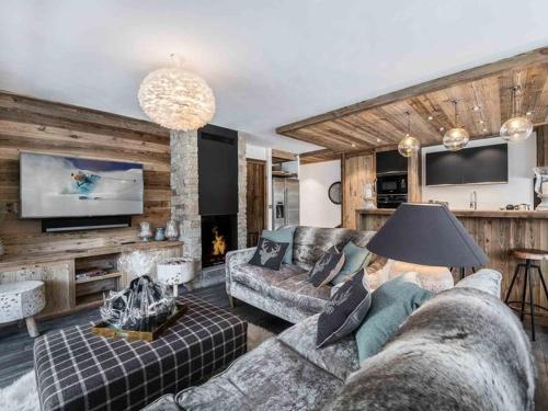 Duplex luxueux 10p avec cheminée, 500m des pistes à Val d'Isère
