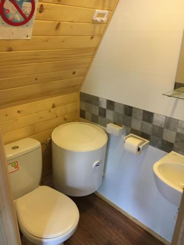 Bilik mandi di Stanica Wodna PTTK Ukta