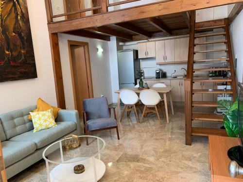Η κουζίνα ή μικρή κουζίνα στο Precioso Duplex en Triana - WIFI gratis