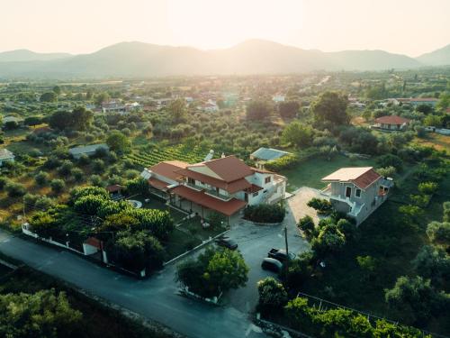 an aerial view of a house in a city at Erietta Rooms in Paramythia